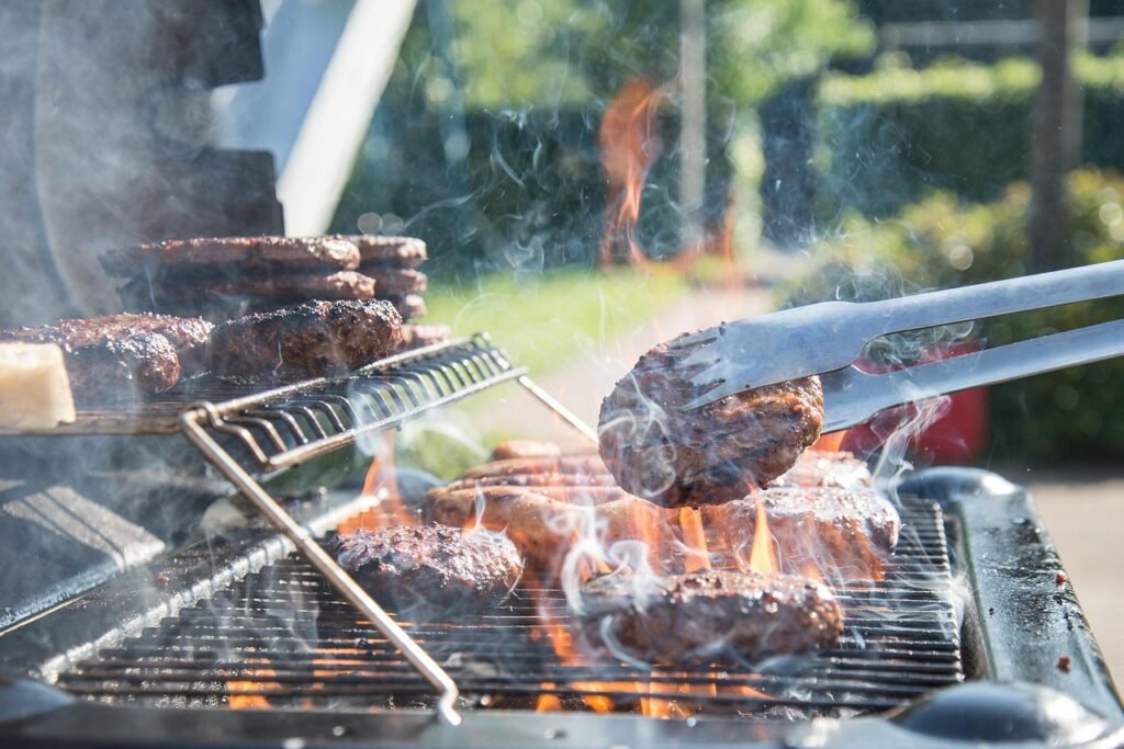 cooking on a grill best grill reviews, barbecue, hamburger, grill, bbq